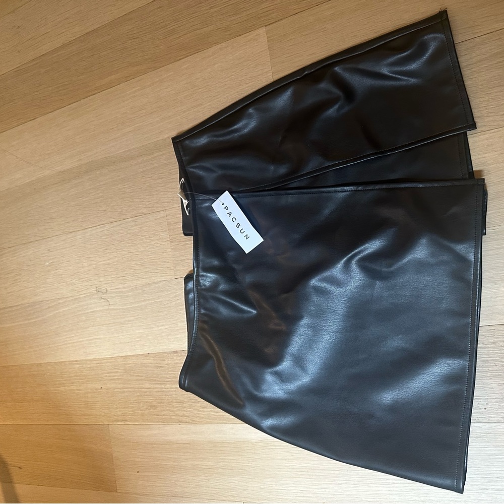 brand new leather skort (PacSun)